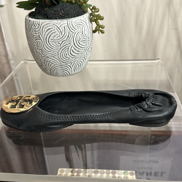 Tory Burch Minnie Travel Perfect Black & Gold Ballet Flats - Picture 12 of 16